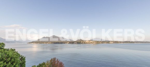 Apartamento de 4 habitaciónes en Stresa, Italy No. 132570 17