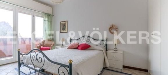 Apartamento de 4 habitaciónes en Stresa, Italy No. 132570 10