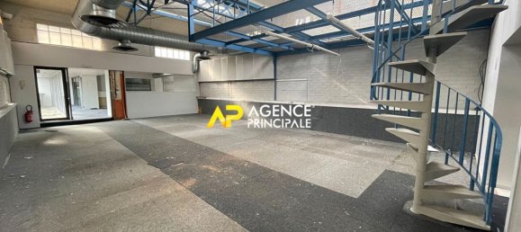 10 rooms House in Argenteuil, France No. 162585 12