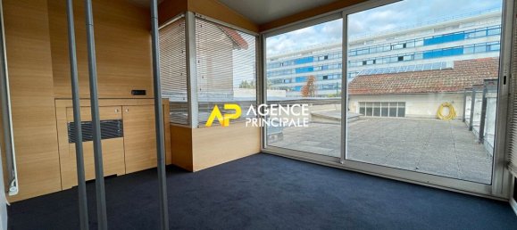 10 rooms House in Argenteuil, France No. 162585 6