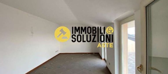 3-salle Appartement à Abbiategrasso, Italy No. 7846 17
