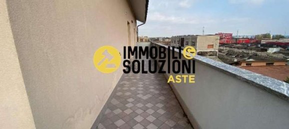 3-salle Appartement à Abbiategrasso, Italy No. 7846 13