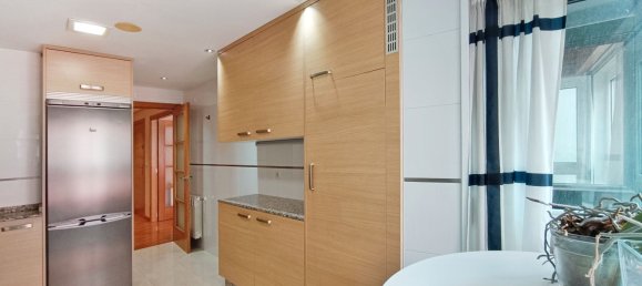 3 bedrooms Apartment in A Coruna, Spain No. 153964 3