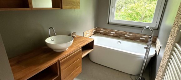 Дом с 4 спальнями в Оливе, Франция № 60923 9