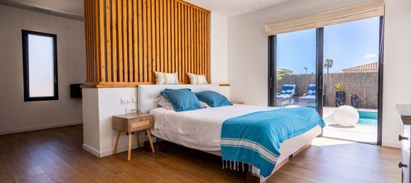 3 bedrooms Villa in Saint-Cyprien, France No. 336768 11