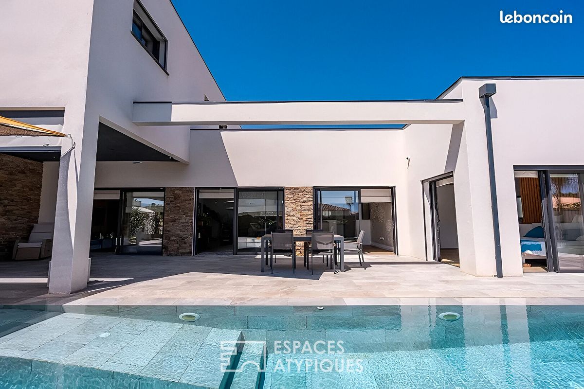 3 bedrooms Villa in Saint-Cyprien, France No. 336768