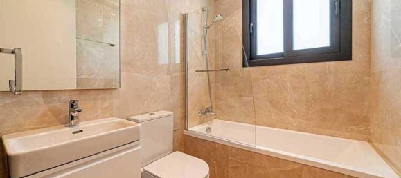 3 Schlafzimmer Haus in Oroklini, Cyprus, Nr. 6411 10