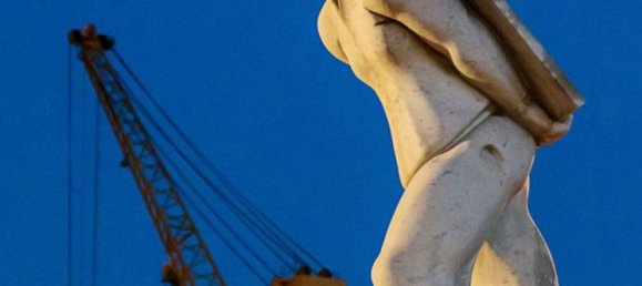 Casa de 8 divisões em Carrara, Italy N.º 48120 21