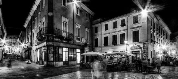 Casa de 8 divisões em Carrara, Italy N.º 48120 18