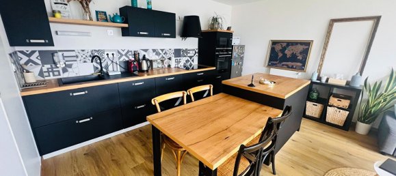 Apartamento de 3 habitaciónes en Vitre, France No. 328490 2