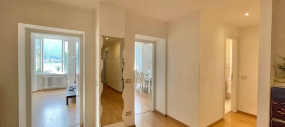 Квартира с 2 комнатами в Белладжо, Италия № 118026 10