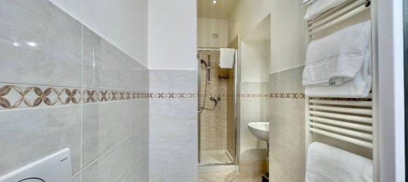 Квартира с 2 комнатами в Белладжо, Италия № 118026 17