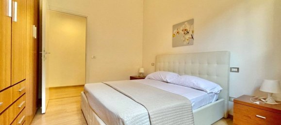 Квартира с 2 комнатами в Белладжо, Италия № 118026 15