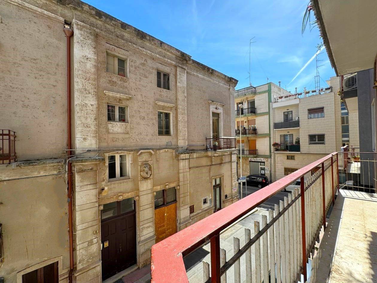 4 rooms Apartment in Triggiano, Italy No. 28436