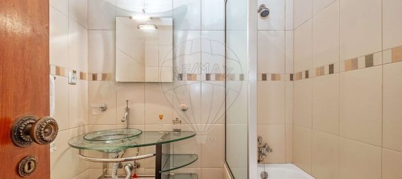 Дом с 4 спальнями в Фуншал, Португалия № 184488 8