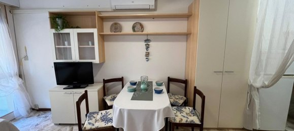 Квартира с 2 комнатами в Комаккьо, Италия № 74942 5