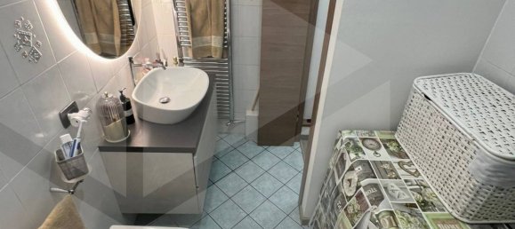 3 rooms Apartment in Bologna, Italy No. 24214 17