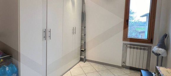 3 rooms Apartment in Bologna, Italy No. 24214 16