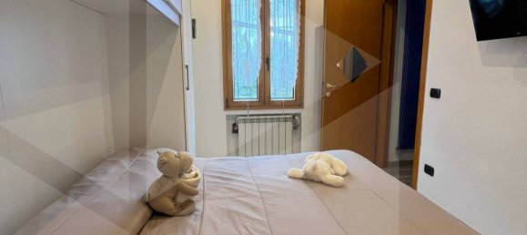 3 rooms Apartment in Bologna, Italy No. 24214 10