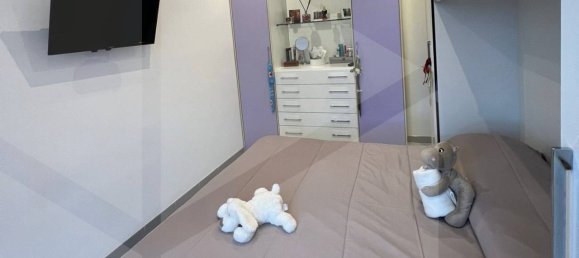3 rooms Apartment in Bologna, Italy No. 24214 7