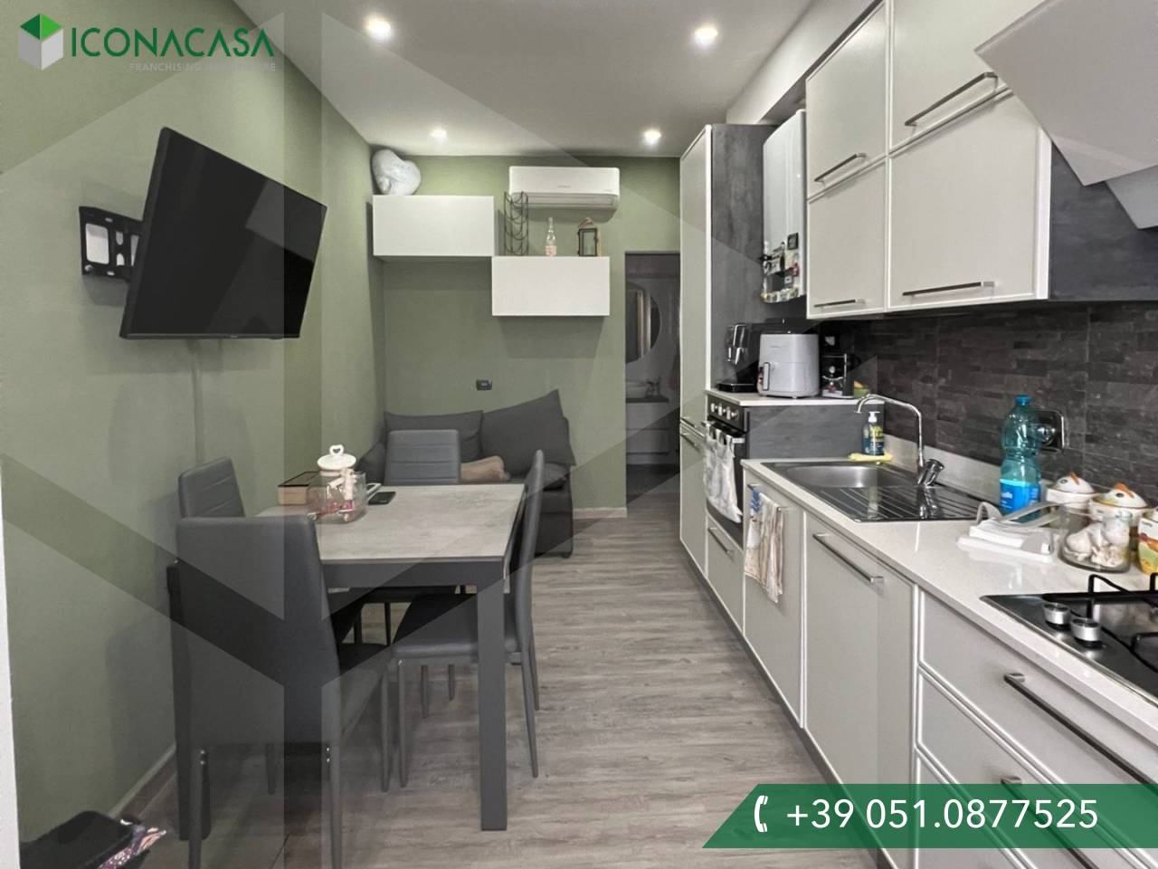 3 rooms Apartment in Bologna, Italy No. 24214