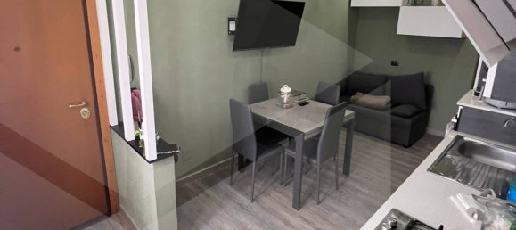 3 rooms Apartment in Bologna, Italy No. 24214 4
