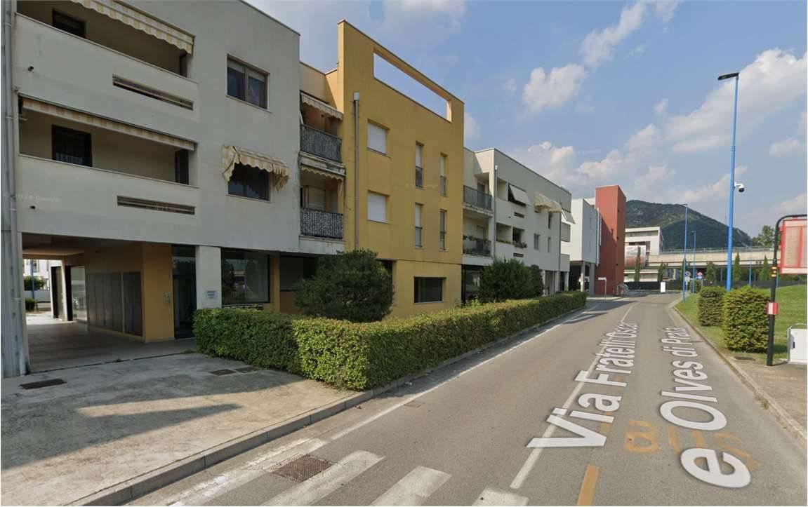 5غرفة عقار تجاري في Brescia, Italy رقم 282094