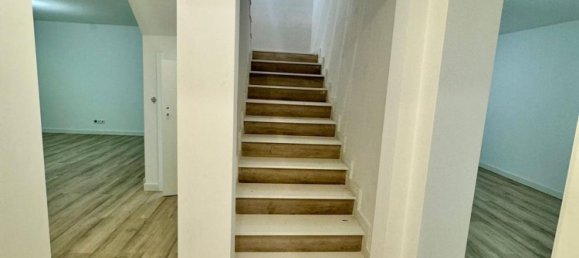 6 غرف نوم منزل في Amadora, Portugal رقم 173370 2