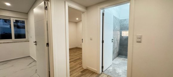 6 غرف نوم منزل في Amadora, Portugal رقم 173370 49