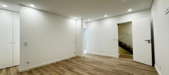 6 غرف نوم منزل في Amadora, Portugal رقم 173370 43