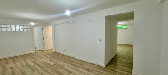 6 غرف نوم منزل في Amadora, Portugal رقم 173370 7