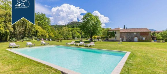 5 bedrooms House in Lucca, Italy No. 370693 6