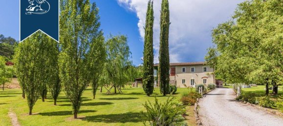 5 bedrooms House in Lucca, Italy No. 370693 35