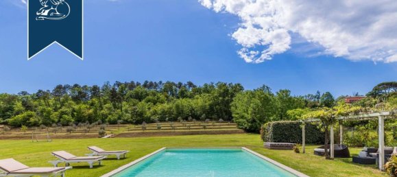 5 bedrooms House in Lucca, Italy No. 370693 12