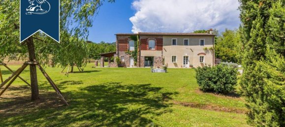 5 bedrooms House in Lucca, Italy No. 370693 32