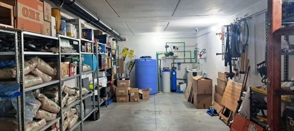 3 rooms Apartment in Città della Pieve, Italy No. 45068 9