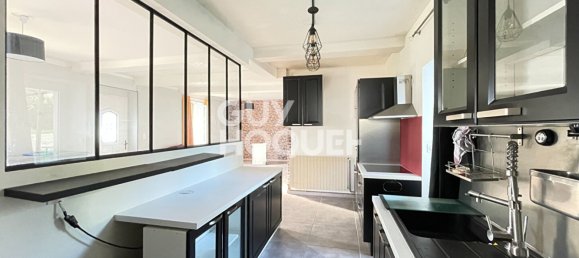 3 غرف نوم منزل في Saint-Germain-du-Puy, France رقم 209439 2