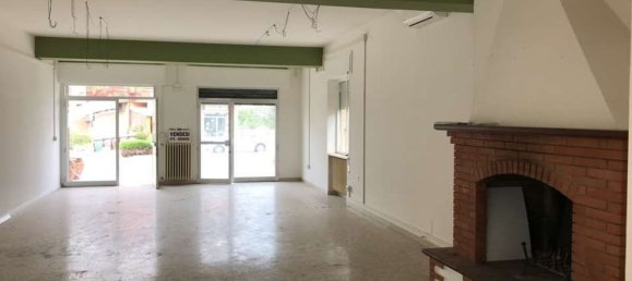 2-Zimmer Gewerbliche Immobilie in Deruta, Italy, Nr. 116230 20