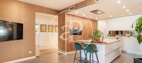 5 bedrooms Apartment in Madrid, Spain No. 179075 33