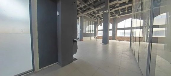 Lagerhaus in Madrid, Spain 374m², Nr. 74476 7