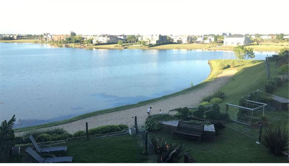 2 bedrooms Apartment in Tigre, Argentina No. 11811