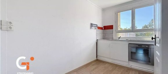 3 bedrooms Apartment in Vernon, France No. 359995 2
