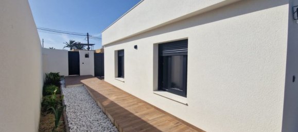 3 Schlafzimmer Haus in Torrevieja, Spain, Nr. 188315 2