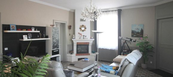 5 bedrooms House in Ruyaulcourt, France No. 228188 3