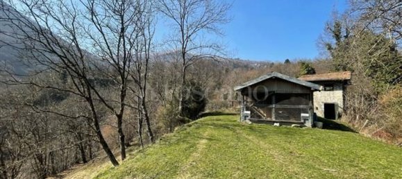 3-salle Maison à Dizzasco, Italy No. 207509 2