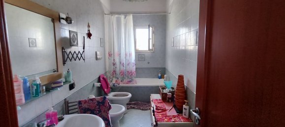 3 Schlafzimmer Wohnung in Naples, Italy, Nr. 347456 12