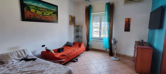 3 Schlafzimmer Wohnung in Naples, Italy, Nr. 347456 6
