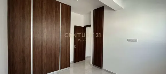 3 bedrooms Penthouse in Limassol, Cyprus No. 5696 11