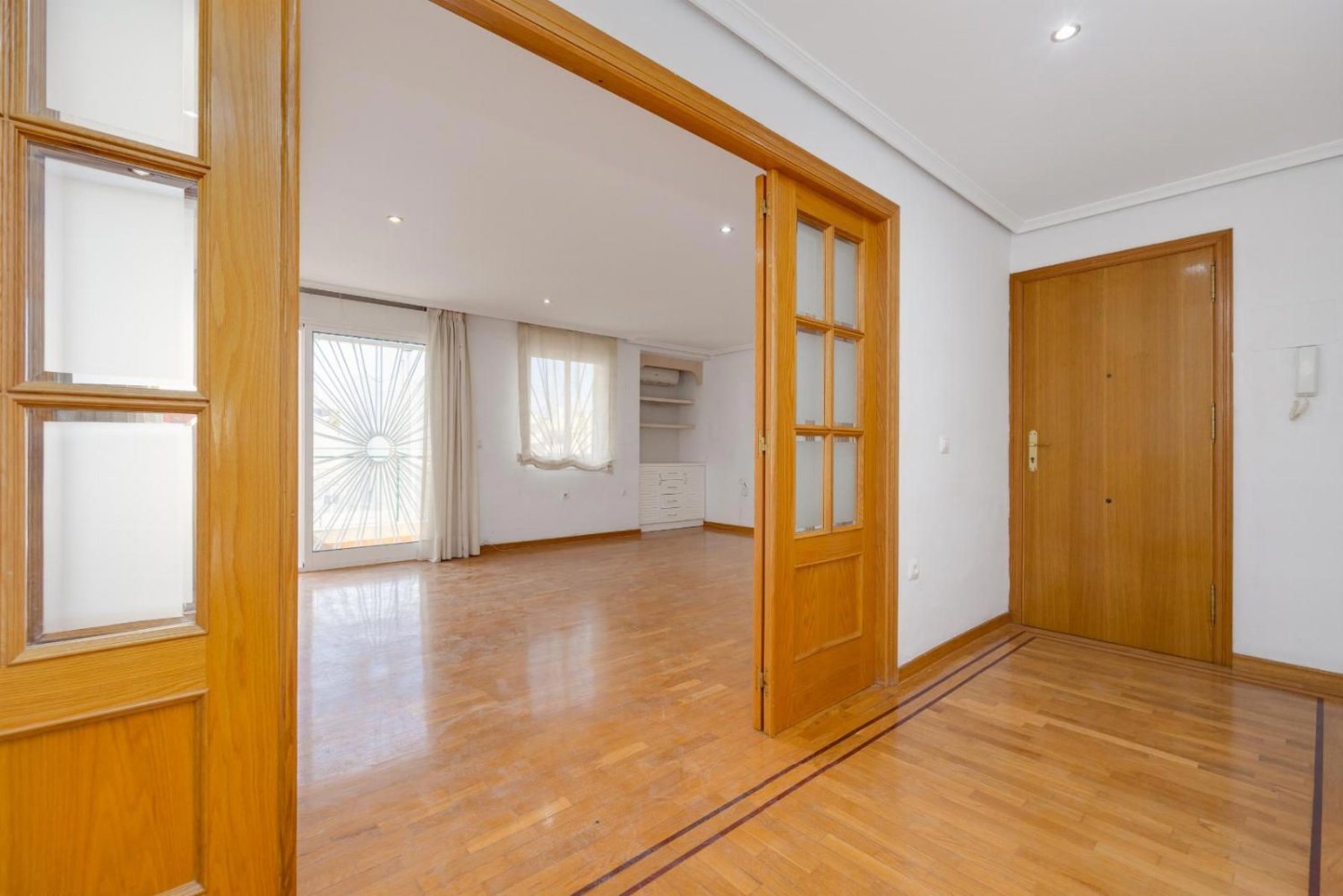 3 bedrooms Apartment in Torrevieja, Spain No. 100210