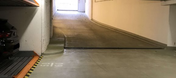  Parking in Frankfurt am Main, Germany No. 11304 2